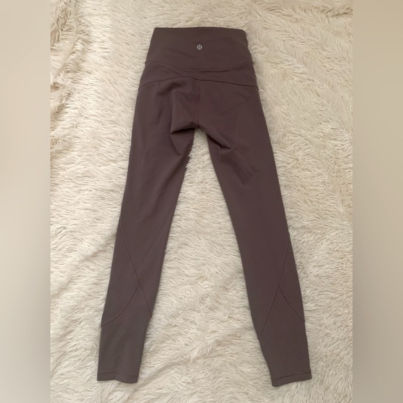 Lululemon high-rise Leggins - Picture 1 of 4